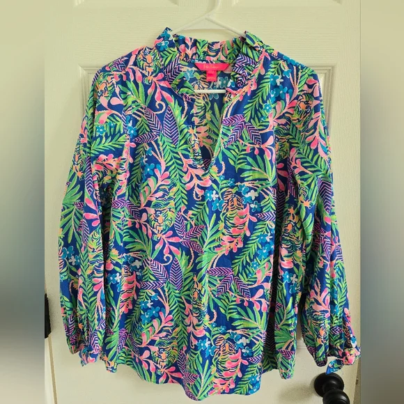 Colorful Floral Women's Top - Picture 1 of 6